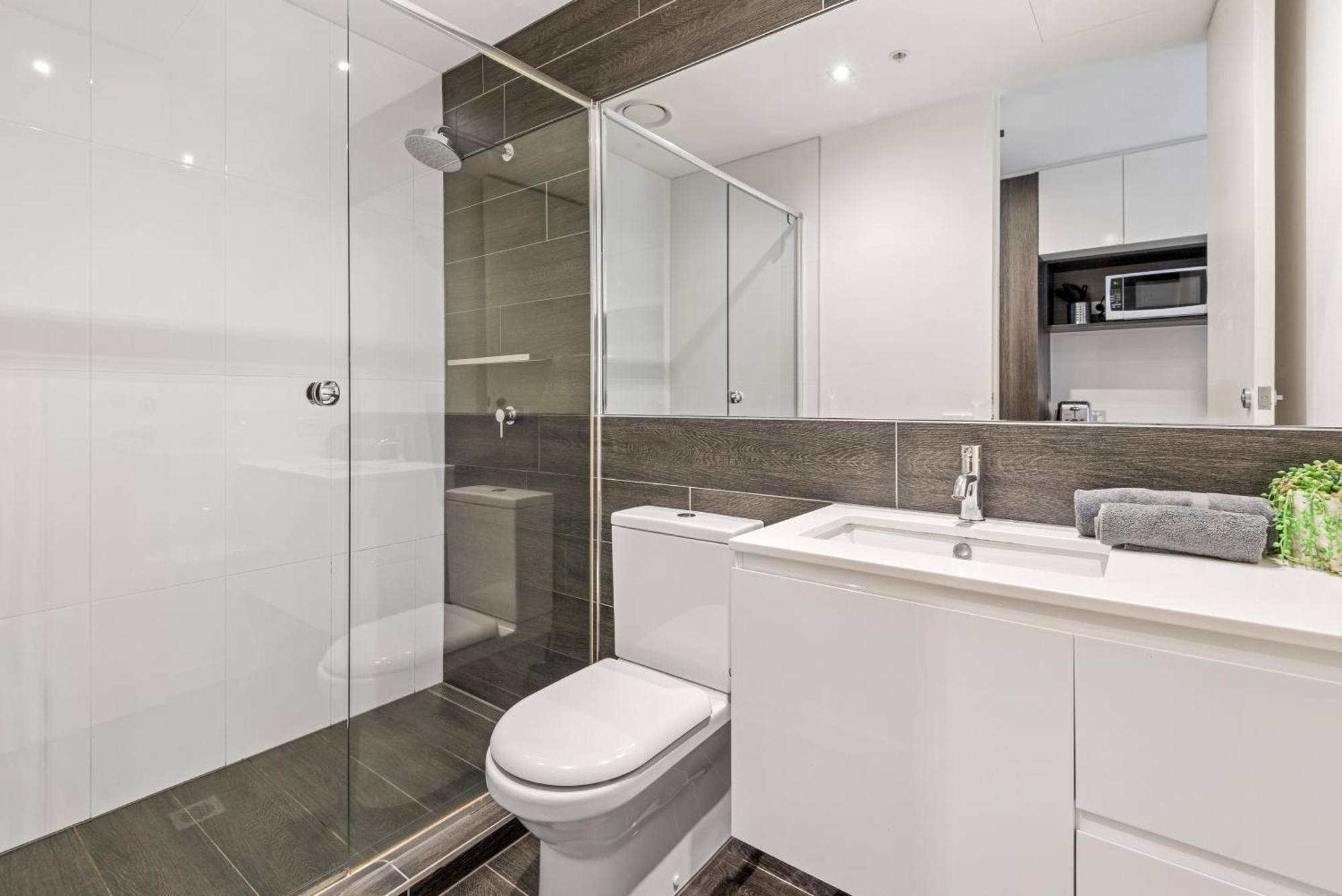 Complete Host Halo Apartments Мельбурн Номер фото