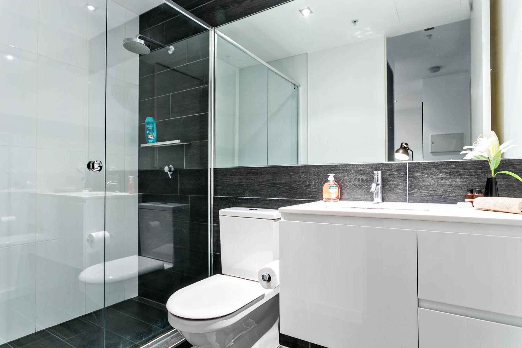 Complete Host Halo Apartments Мельбурн Экстерьер фото
